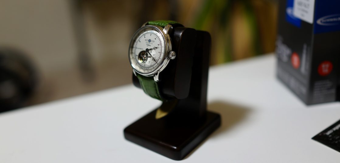 腕時計が置き時計に」豊岡クラフト ウォッチスタンド SC81 購入 